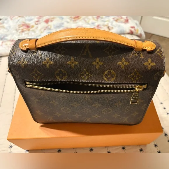 LOUIS VUITTON MONOGRAM POCHETTE METIS SATCHEL CROSSBODY BAG - Picture 6 of 13